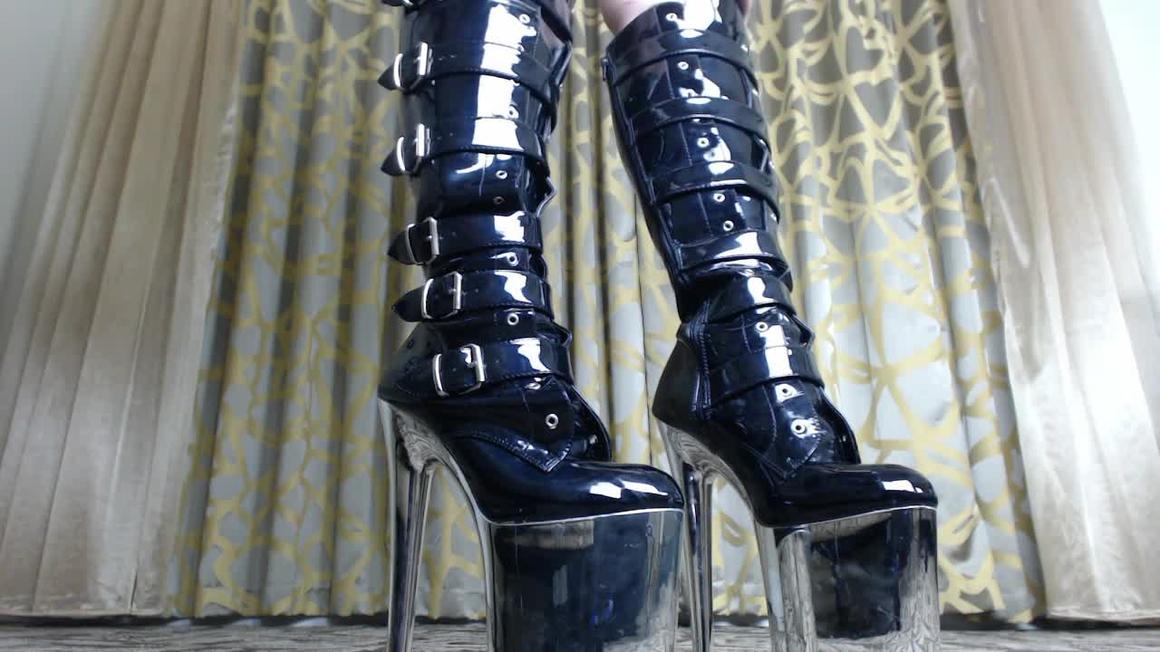 Poster for Manyvids Model - Shiny Boot Tease - December 11, 2016 - Paypeaches - Legs, Boot Domination (Ноги)