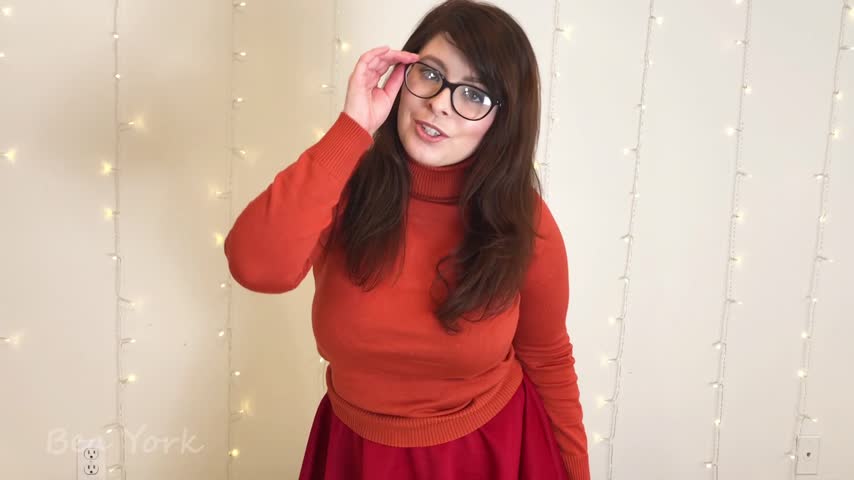 Poster for Bea York - Velma'S A Horny Slut - January 18, 2018 - Manyvids Star - Cosplay, Eye Glasses (Беа Йорк Очки Для Зрения)
