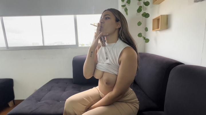 Poster for Manyvids Girl - Homewrecker Won'T Let Me Watch World Cup - November 29, 2022 - Colombianbigass - Smoking, Homebrewing (Курение)