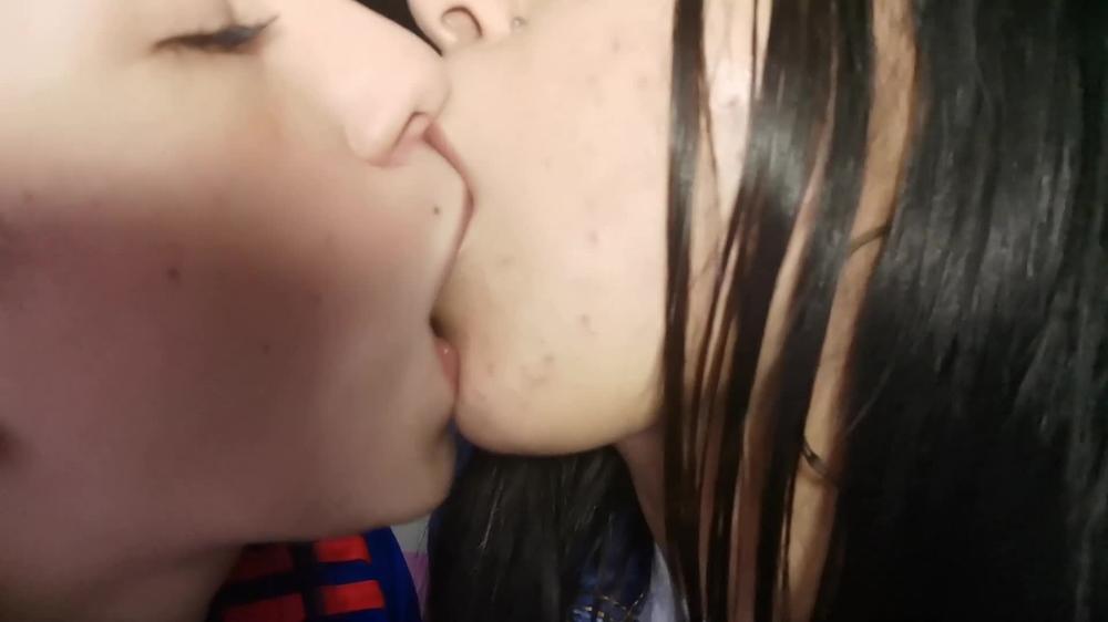 Poster for Katty Blake - Wet Kisses Tongues Sexy Lesbian - Manyvids Model - Tongue Fetish, Kissing (Кэтти Блейк Фетиш Языка)