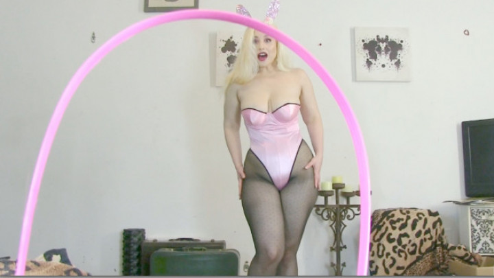 Poster for Easter Bunny Blows In Polka Dot Hose - Apr 12, 2020 - Manyvids Girl - Galas Looner - Easter, Easter Egg, Cosplay (Галас Лунер Косплей)