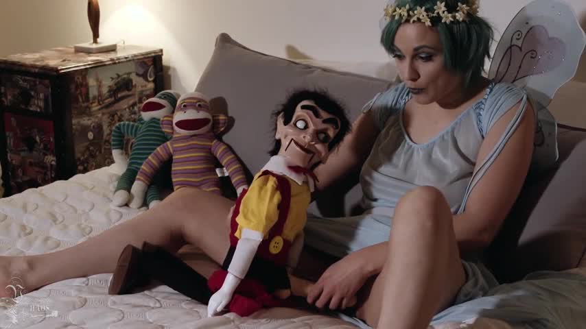 Poster for Manyvids Girl - Veronica Chaos - Veronica Chaos Pinocchio S Growth Spurt - Amateur, Costume (Вероника Хаос Любительский)