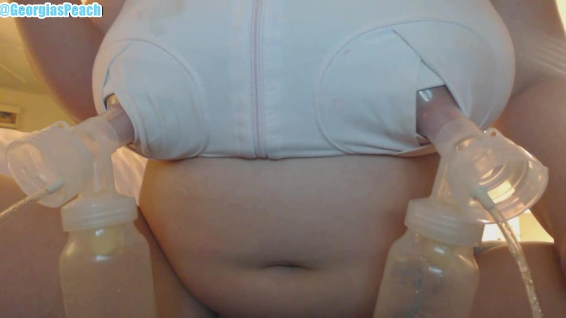 Poster for Manyvids Star - Paypeaches - Pumping - March 10, 2015 - Bbw, Big Boobs, Voyeur (Большие Сиськи)