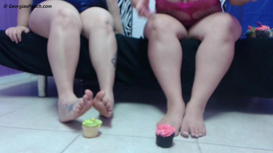 Poster for Paypeaches - Cupcake Fun With Sydney - August 21, 2015 - Manyvids Star - Dirty Feet, Eating, Foot Fetish (Грязные Ноги)