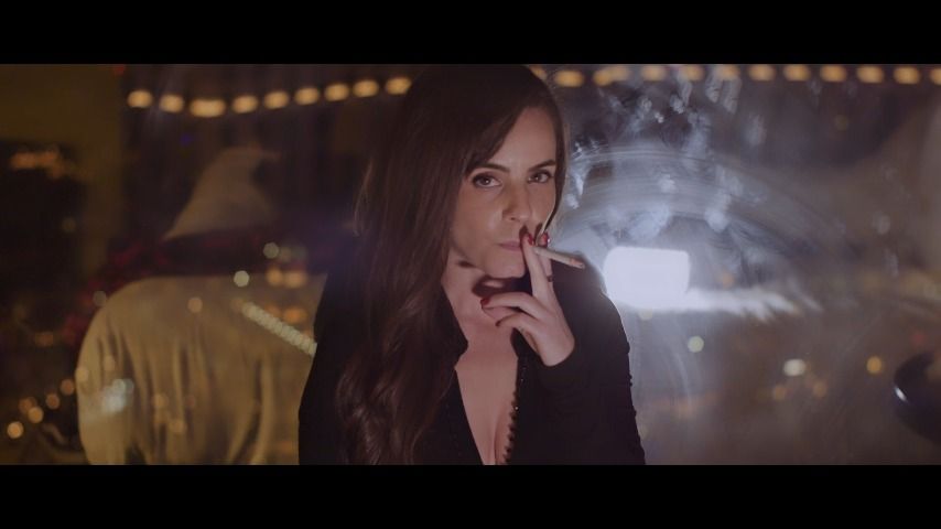 Poster for Smoking Marlboro Gold 100S In Vegas - Dani Lynn - Manyvids Model - Hand Fetish, Brunette, Sfw (Дэни Линн)