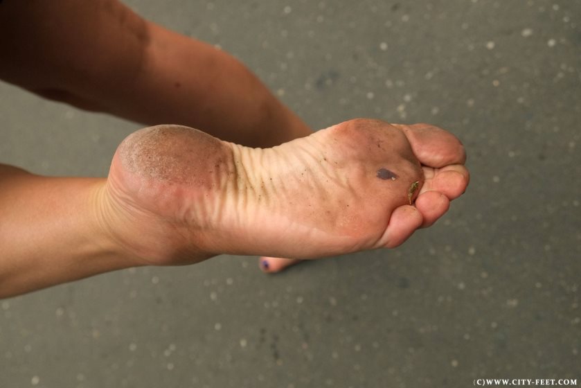 Poster for A Stylish Barefoot Girl. Part 1. - City Feet - Olesya - Barefoot In City, Barefoot Shopping, Closeups (Городские Ноги Босиком По Городу)