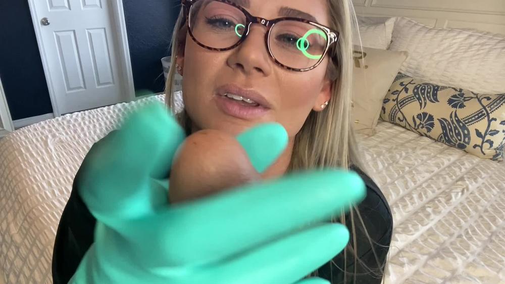 Poster for Lauranvickers - Manyvids Girl - Dish Glove And Tickling Hj - Handjobs, Dirty Talking, Tickling (Грязные Разговоры)