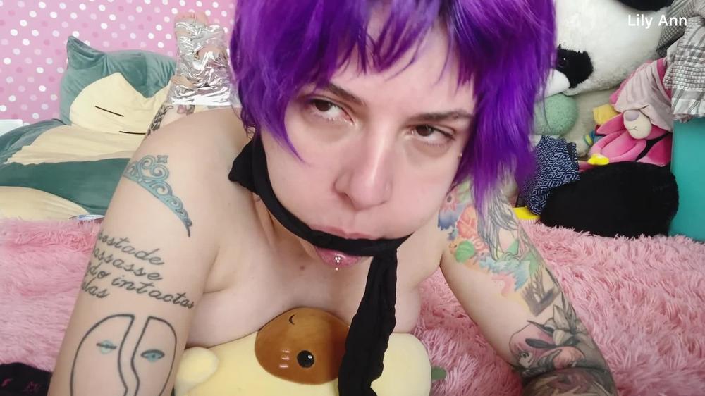 Poster for Mouth Gag And Stuffed With Socks - Lily Ann X - Manyvids Girl - Gagging, Tape Bondage, Socks (Лили Энн Икс Ленточный Бондаж)