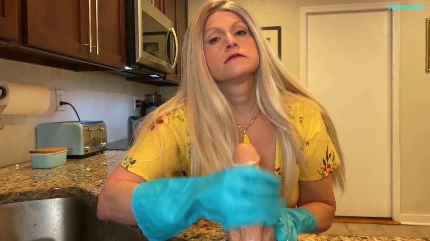 Poster for Tabithaxxx - Manyvids Girl - Auntie Cleans Your Dirty Cock Custom 4K - Jul 23, 2021 - Housecleaning, Milf, Femdom (Фемдом)