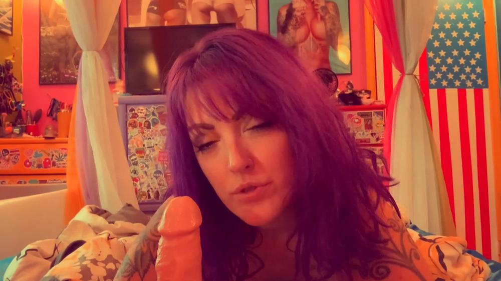 Poster for Keri Love - Roommates Girlfriend Consumes Your Cock - Manyvids Model - Cum Countdown, Blowjob, Dirty Talking (Кери Лав Обратный Отсчёт)