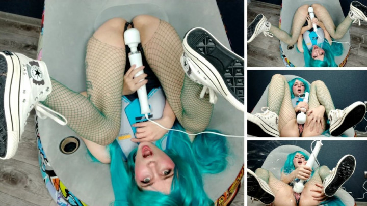 Poster for Hatsune Miku - Squirt And Loud Moans - Dec 1, 2021 - Manyvids Girl - Lil Cosplay Slut - Squirt, Squirting (Лил Косплей Шлюха Спринцовка)