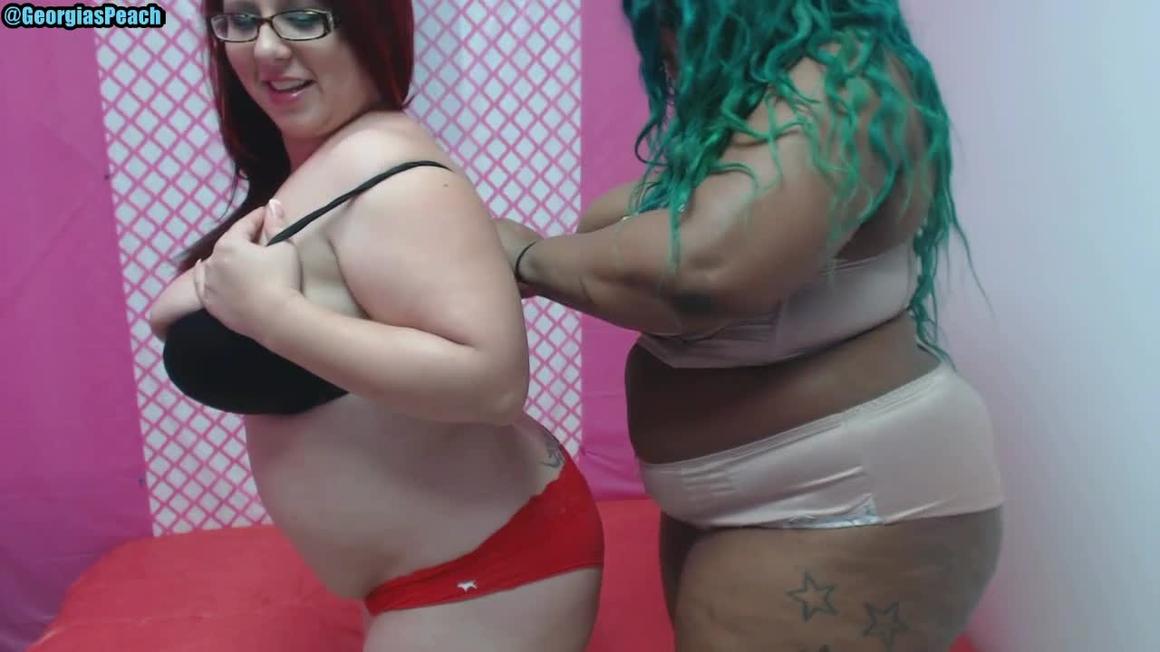 Poster for Paypeaches - 2 Goddeses 2 Adore - July 14, 2015 - Manyvids Model - Strip Tease, Bbw, Bbw Interracial (Стрип-Дразнилка)