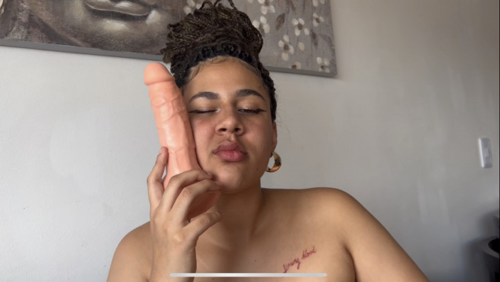 Poster for Wow I Just Realized My Face Is So Small - May 06, 2023 - Colombianbigass - Manyvids Model - Sword Swallowing, Lip Fetish (Губной Фетиш)