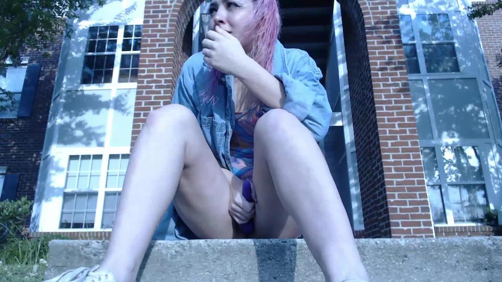 Poster for Manyvids Girl - Millieknoxx - Millieknoxx Millie Gets Busted In Public - Bra (Бюстгальтер)