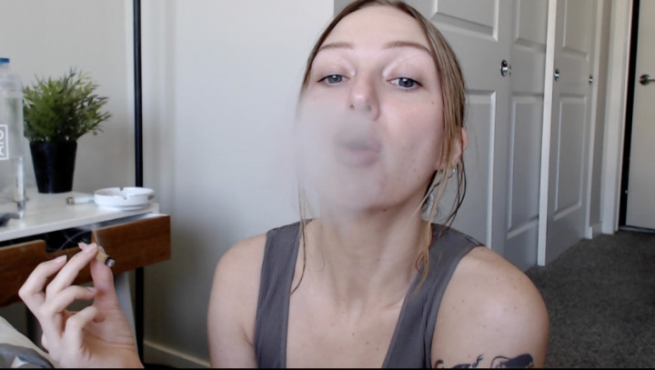 Poster for Harpermadi - Manyvids Model - 732. Smoke With Me - Brunette, Tattoos, All Natural (Харпермади Татуировки)