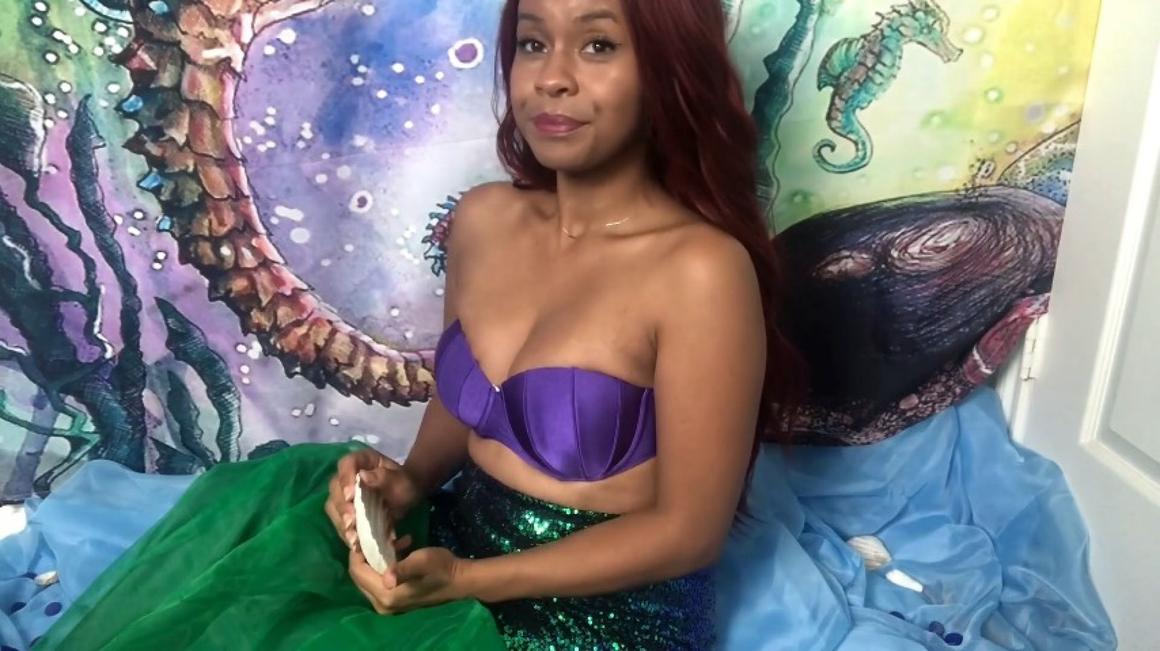 Poster for The Lil Mermaid Wants Legs So She Can Squirt - Manyvids Star - Sweetbabyvixxi - Halloween, Creamy (Сливочный)