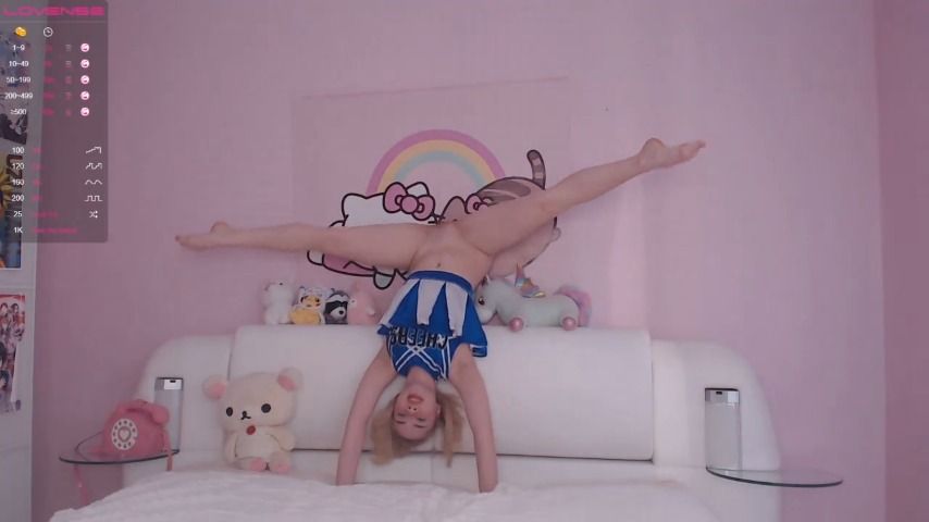 Poster for Miamelone - Manyvids Girl - Cheerleader Flexible Show Strip-Tease - January 07, 2022 - Dance, Flexibility, Striptease (Танец)