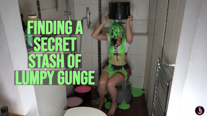 Poster for Summer Fox - Finding A Secret Stash Of Lumpy Gunge - Manyvids Star - School Uniform, Wet & Messy, Solo Female (Летняя Лиса Только Женщины)