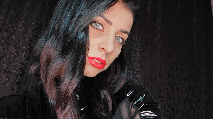 Poster for Manyvids Girl - Moneygoddesss - Can You Resist My Eyes? 4K - October 17, 2020 - Mesmerize, Orgasm Denial (Завораживать)