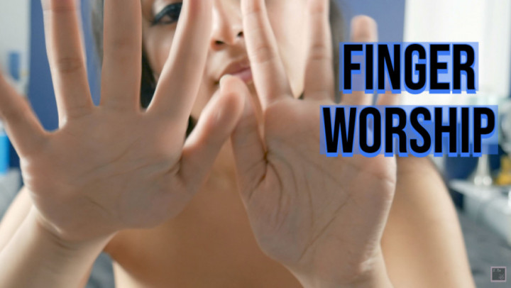 Poster for Manyvids Girl - Finger Worship - Summer Fox - Finger Fetish, Solo Female (Летняя Лиса Фетиш Пальцев)