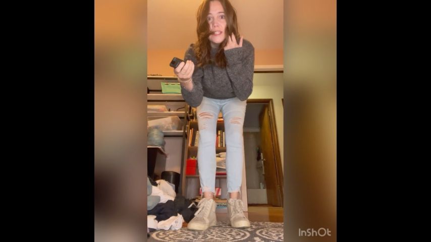 Poster for Manyvids Model - Giantess Squishes You... For Science - November 13, 2022 - Maggierosexo - Giants, Sfw (Гиганты)