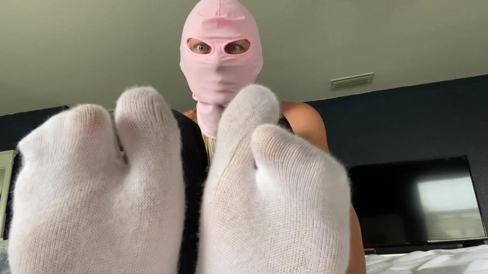 Poster for Lauranvickers - Manyvids Star - Robber With Mask And Tabi Socks - Mask Fetish, Masks, Socks (Фетиш Маска)