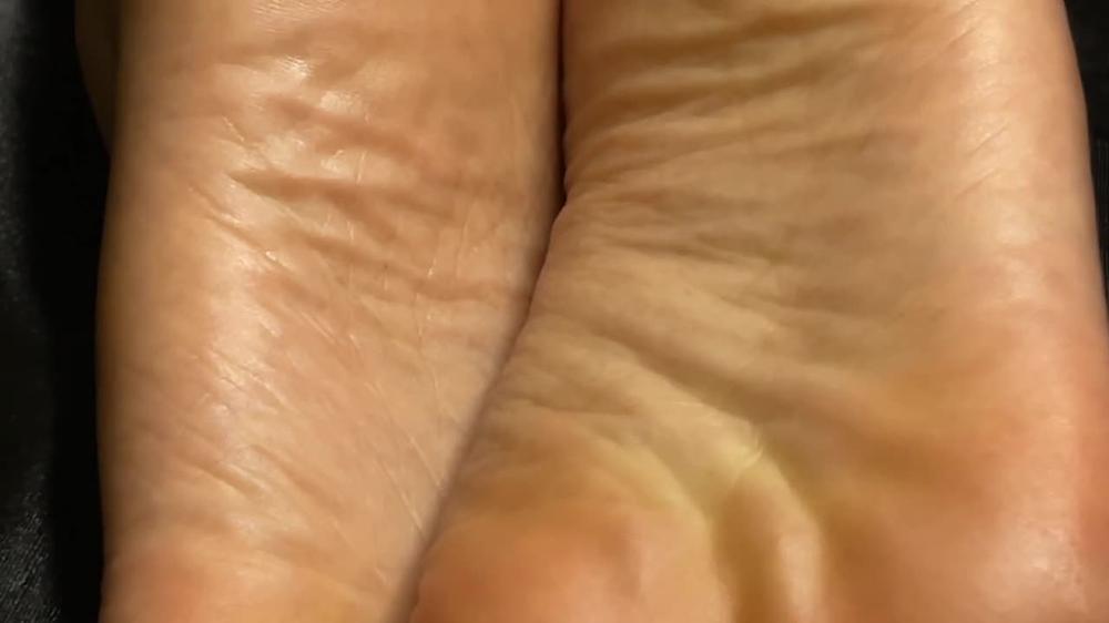 Poster for Extreme Close Up Of Ebony Soles - Manyvids Star - Pink Foxx - Wrinkled Soles, Feet (Пинк Фокс Ноги)