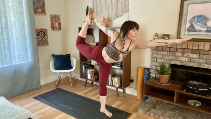 Poster for Yoga Session 3: Ashtanga Flow - July 15, 2020 - Alex Bishop - Manyvids Star - Flexibility, Yoga Pants, Yoga (Алекс Бишоп Штаны Для Йоги)